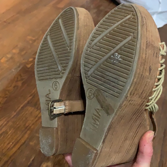 Mia heels - Picture 3 of 3